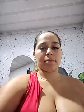 Snapshot of LaurenWelly_ chatting on 09-23-25, 02:47 LaurenWelly online show from 09-23-25, 02:47