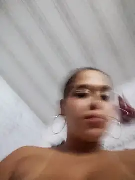 Snapshot of LaurenWelly_ chatting on 10-02-25, 11:23 LaurenWelly online show from 10-02-25, 11:23