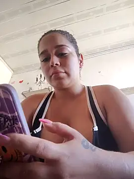 Snapshot of LaurenWelly_ chatting on 10-17-25, 08:11 LaurenWelly online show from 10-17-25, 08:11