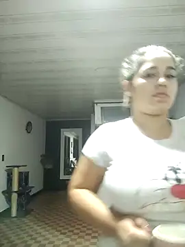 Snapshot of LaurenWelly_ chatting on 11-17-25, 09:48 LaurenWelly online show from 11-17-25, 09:48