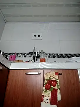 Snapshot of LaurenWelly_ chatting on 11-18-25, 12:38 LaurenWelly online show from 11-18-25, 12:38