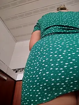 Snapshot of LaurenWelly_ chatting on 11-29-25, 03:15 LaurenWelly online show from 11-29-25, 03:15