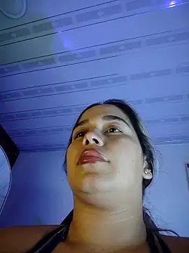 LaurenWelly  online show from 03-02-26, 12:13