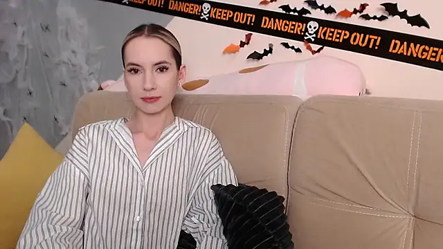 AmbrielHailey online show from 11-03-25, 08:04