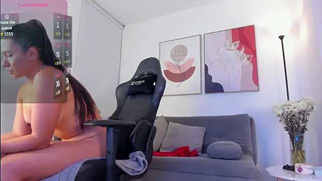 sofiiajones online show from 02-15-26, 12:40