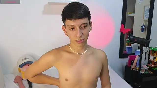milky  boy  online show from 05-19-26, 01:56