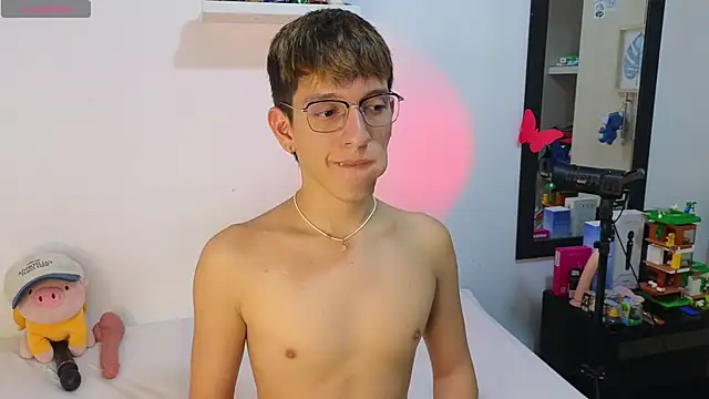 milky  boy  online show from 06-06-26, 12:38