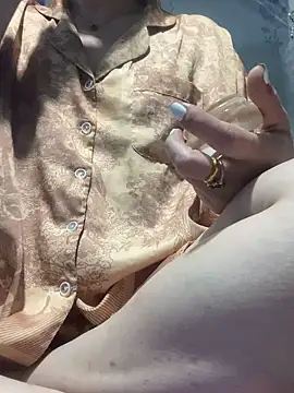 Snapshot of Cesywet chatting on 02-06-25, 12:22 Cesywet online show from 02-06-25, 12:22