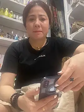 Snapshot of Cesywet chatting on 03-05-25, 07:49 Cesywet online show from 03-05-25, 07:49