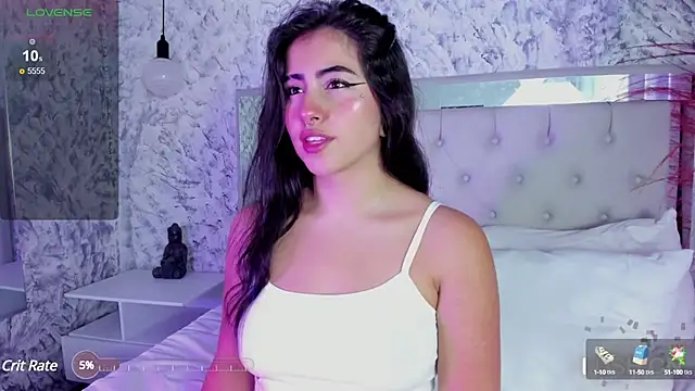 Snapshot of Megan_rossee chatting on 02-15-25, 10:55 Megan rossee online show from 02-15-25, 10:55