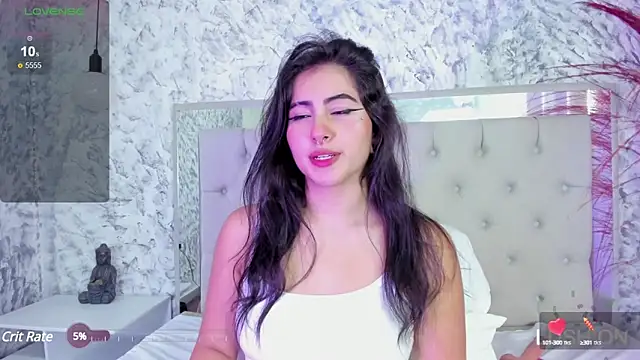 Snapshot of Megan_rossee chatting on 02-15-25, 02:00 Megan rossee online show from 02-15-25, 02:00