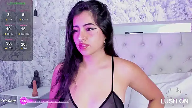 Snapshot of Megan_rossee chatting on 03-03-25, 10:49 Megan rossee online show from 03-03-25, 10:49