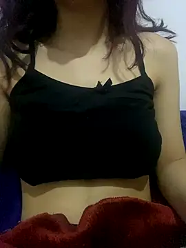 Snapshot of Farawla1237 chatting on 09-27-25, 01:05 Farawla1237 online show from 09-27-25, 01:05