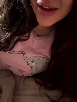 Elinatiranda online show from 06-04-26, 11:16