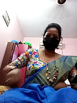 Snapshot of Tamil_sreelekha chatting on 01-26-25, 12:01 Tamil sreelekha online show from 01-26-25, 12:01