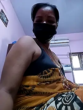 Snapshot of Tamil_sreelekha chatting on 02-13-25, 08:27 Tamil sreelekha online show from 02-13-25, 08:27