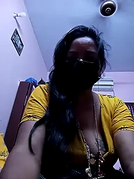 Snapshot of Tamil_sreelekha chatting on 03-03-25, 05:18 Tamil sreelekha online show from 03-03-25, 05:18