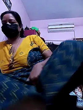 Snapshot of Tamil_sreelekha chatting on 03-04-25, 04:49 Tamil sreelekha online show from 03-04-25, 04:49