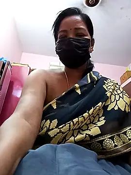 Snapshot of Tamil_sreelekha chatting on 03-16-25, 04:56 Tamil sreelekha online show from 03-16-25, 04:56