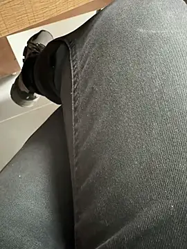 Snapshot of homidor chatting on 12-07-24, 08:44 homidor online show from 12-07-24, 08:44