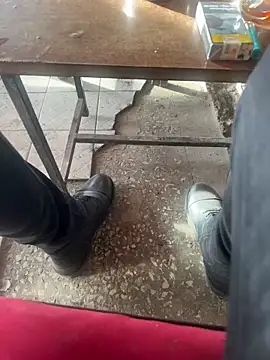 Snapshot of homidor chatting on 01-19-25, 01:01 homidor online show from 01-19-25, 01:01