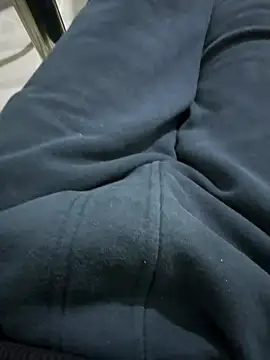 Snapshot of homidor chatting on 02-21-25, 10:15 homidor online show from 02-21-25, 10:15