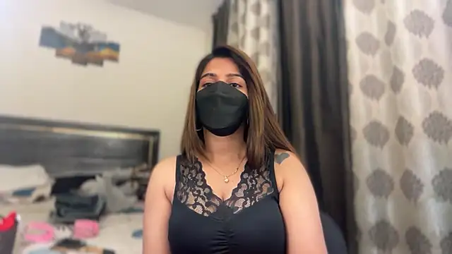 Hotty-Sana online show from 04-07-26, 05:02