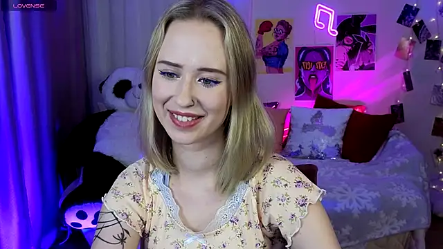 SashaBrooks online show from 10-24-25, 06:04