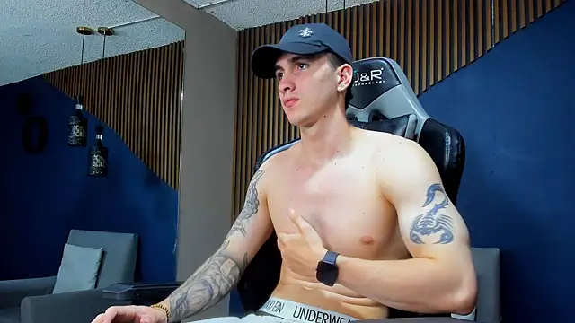 JacksonOlsenn online show from 01-26-25, 03:36