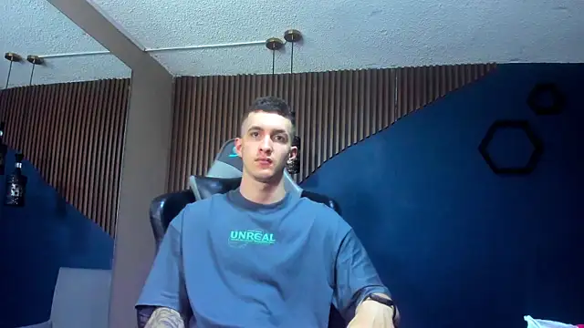 JacksonOlsenn online show from 01-28-25, 06:28