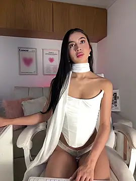maddy bronw  online show from 07-05-26, 12:17