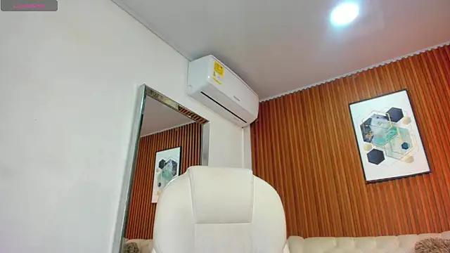 RoxannaHanson online show from 12-04-24, 04:10