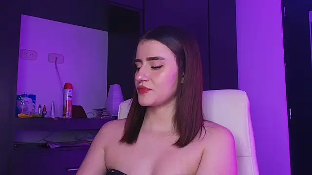 TinaJonnes  online show from 05-18-26, 04:07
