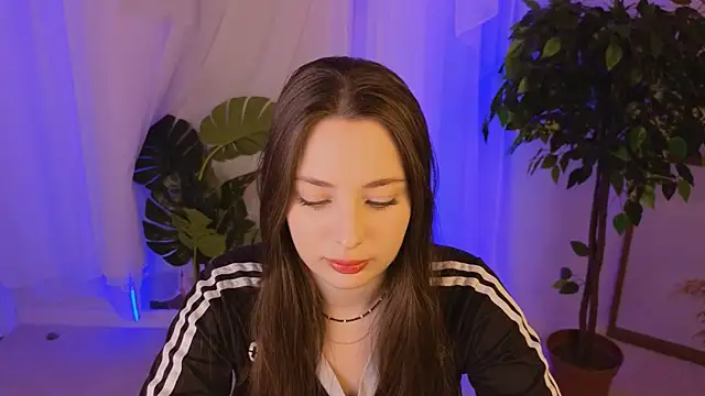 MoonLissa online show from 12-15-24, 06:51