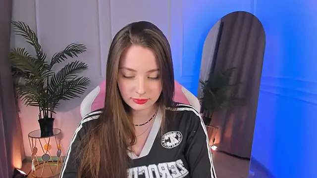 MoonLissa online show from 02-01-25, 04:22