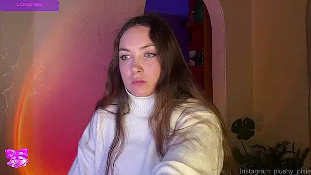 plushy pixie online show from 01-04-25, 04:43