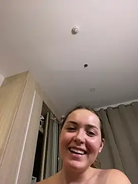 plushy pixie online show from 02-24-25, 12:05