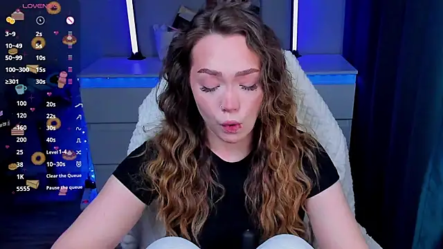 Evia r0se online show from 02-15-26, 01:31