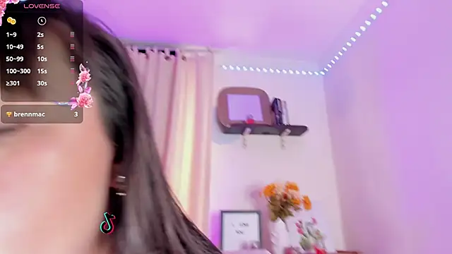 lila rush online show from 11-26-25, 08:21