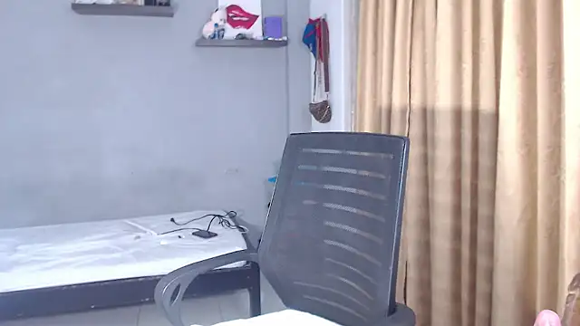 SusanLeroy online show from 11-30-25, 09:35