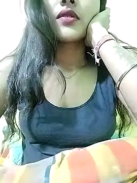 MISSQUEEN48 online show from 01-07-25, 03:02