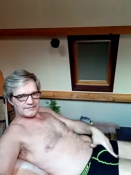 ronny51 online show from 01-07-25, 09:29