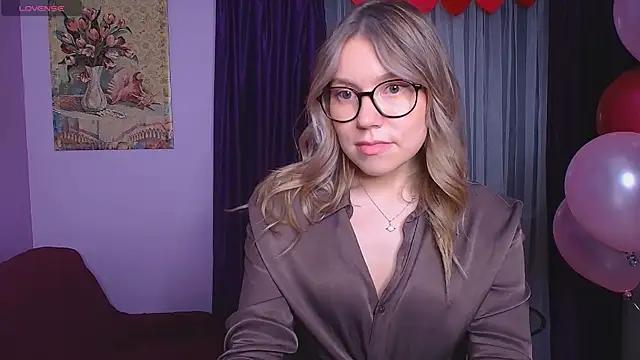 TaylorBre online show from 03-13-25, 05:18