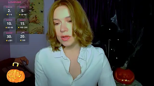 Snapshot of TaylorBre chatting on 11-02-25, 06:38 TaylorBre online show from 11-02-25, 06:38