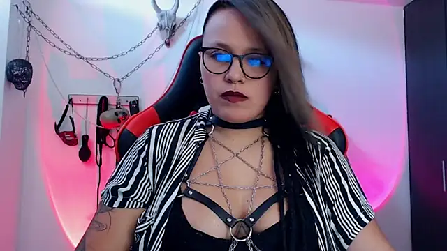 LilithSharon online show from 09-28-25, 04:12