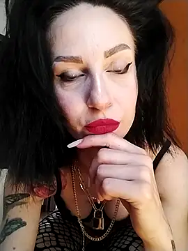 dahlia 82 online show from 05-28-26, 10:23