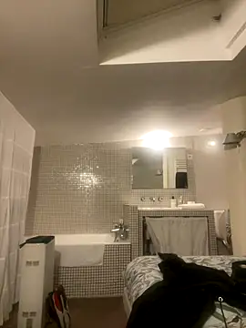 MaxVain online show from 11-19-25, 08:42