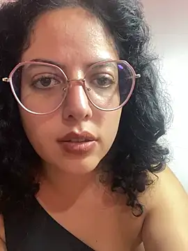 Snapshot of babyluna939 chatting on 02-28-25, 09:33 babyluna939 online show from 02-28-25, 09:33