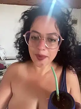 Snapshot of babyluna939 chatting on 03-03-25, 07:39 babyluna939 online show from 03-03-25, 07:39