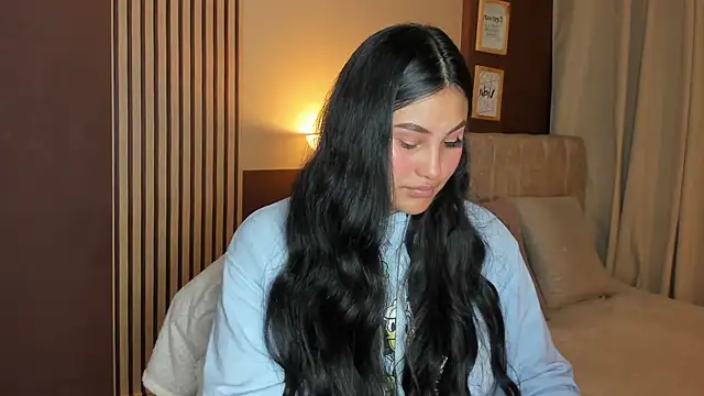 Little Ivy online show from 04-14-26, 08:04